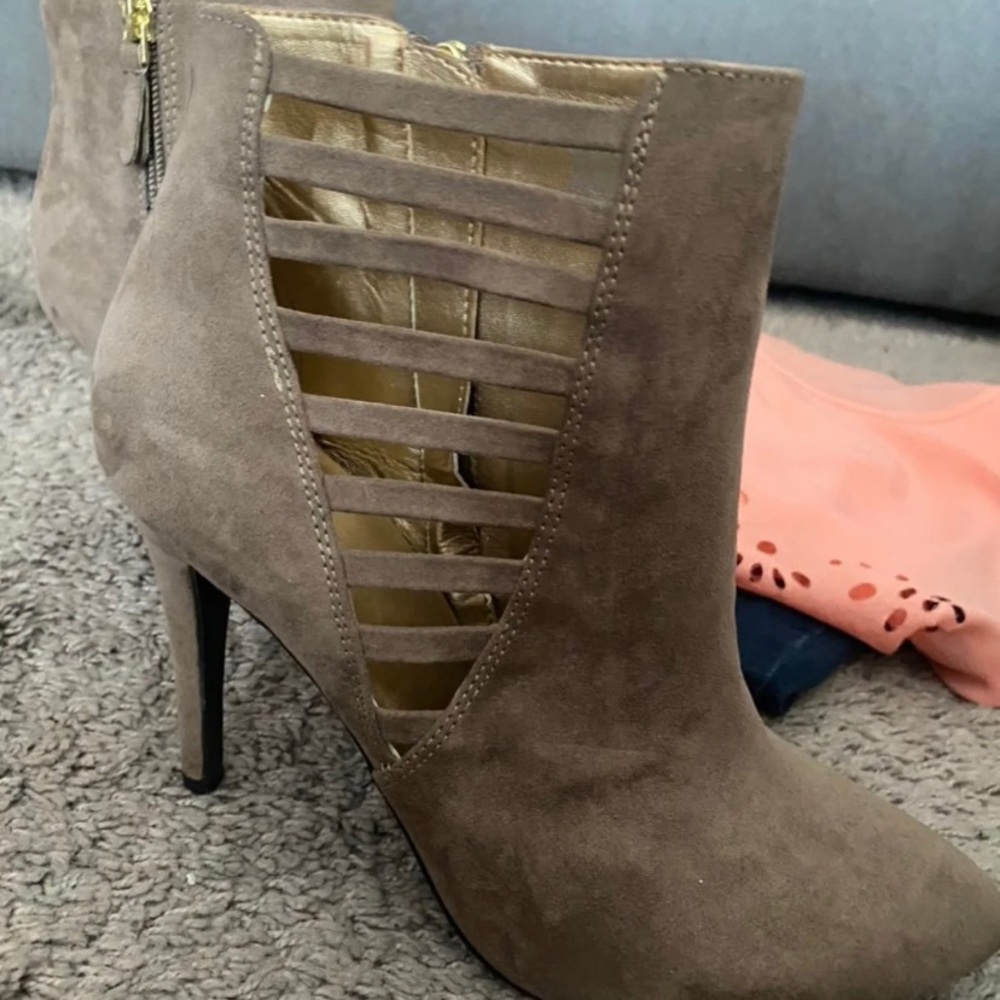 A.N.A Heels